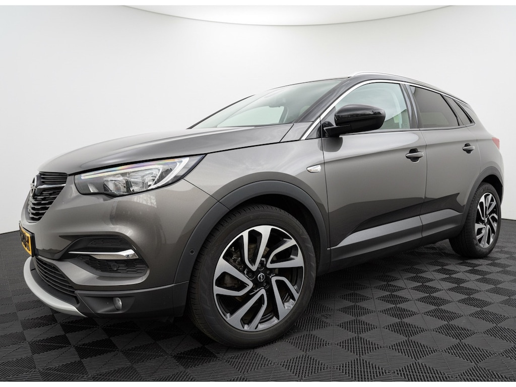 Opel Grandland X 1.2 Turbo 130pk Innovation, Navi & CarPlay | 18inch | Pdc