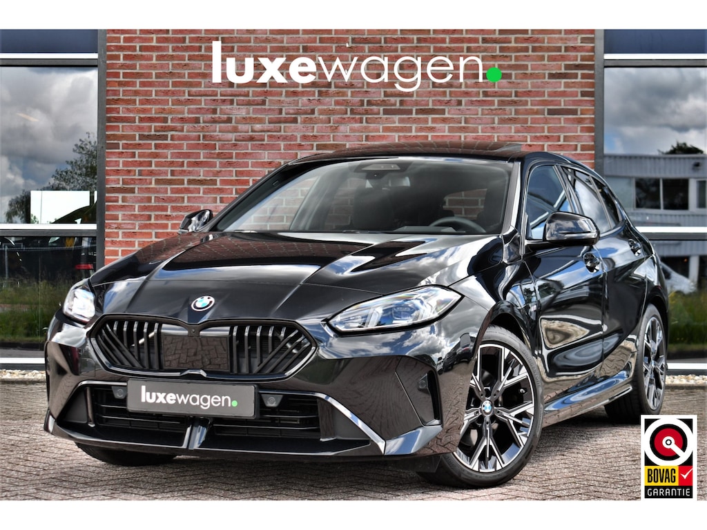 BMW 1-Serie 120 M-Sport Pano ACC 360 HUD El-Klep 18inch Shadowline