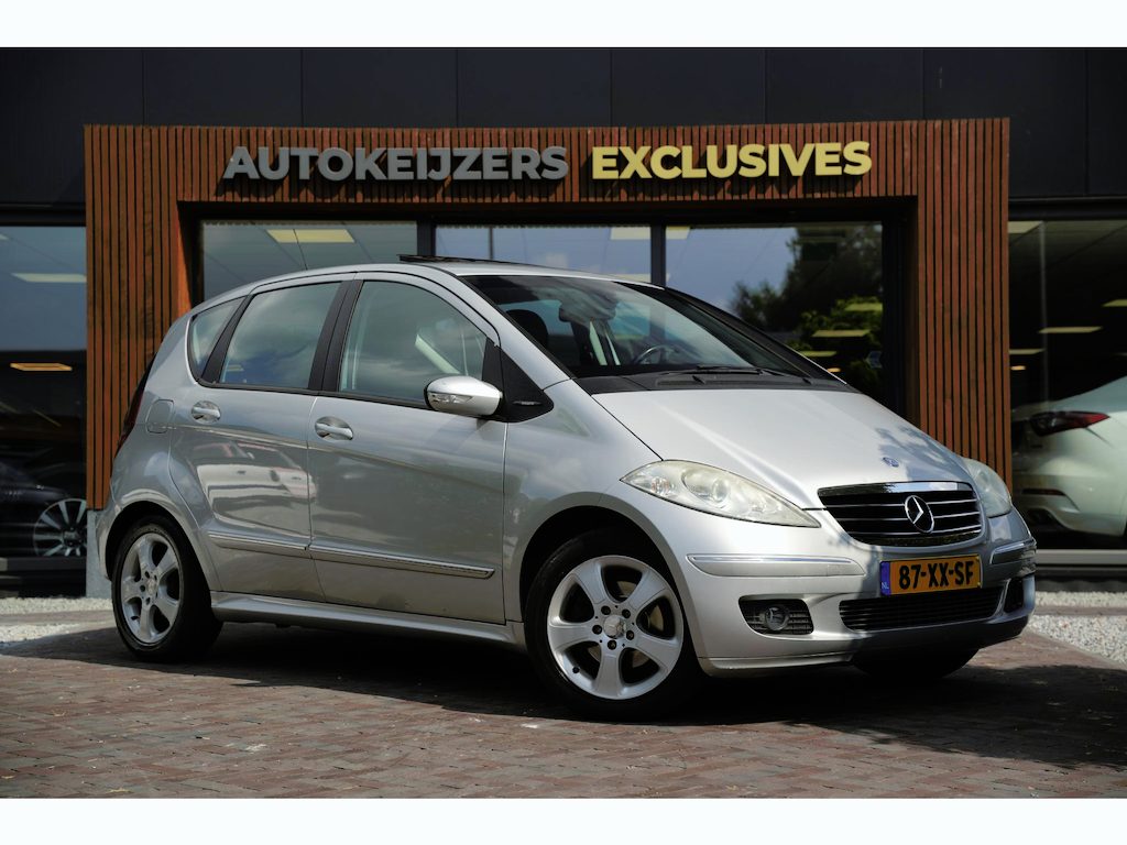 Mercedes-Benz A-klasse 150 Avantgarde Panoramadak Airco Trekhaak 5 Deurs