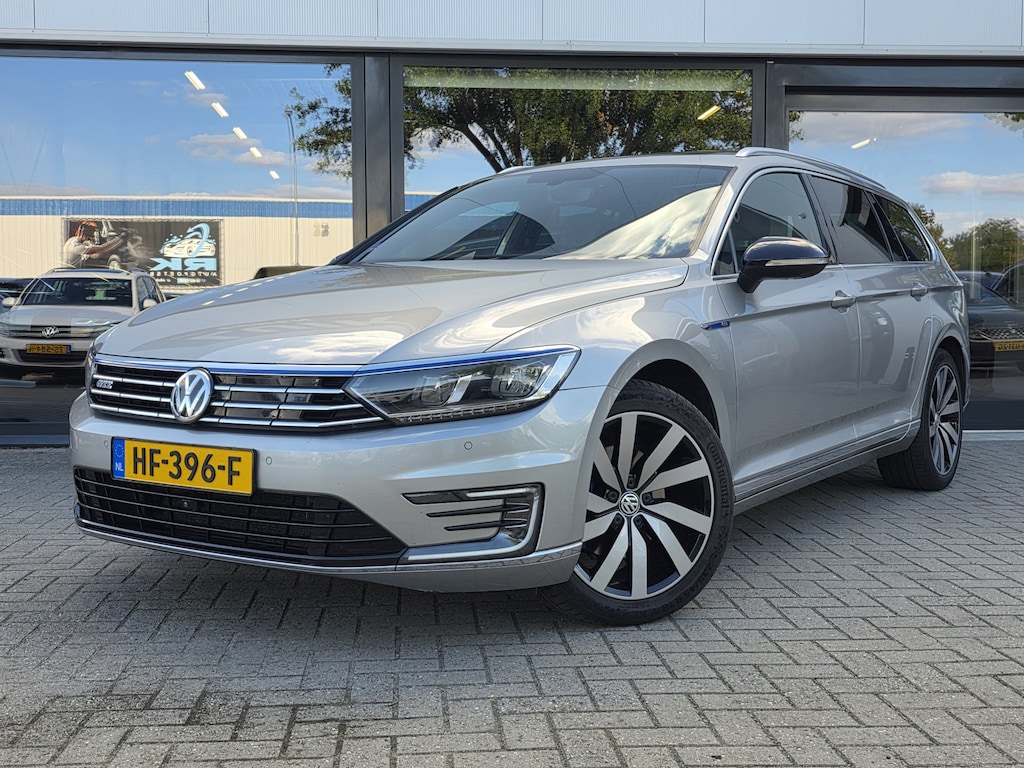 Volkswagen Passat Variant 1.4 TSI GTE Highline + VIRTUAL COCKPIT + PANO DAK + LED