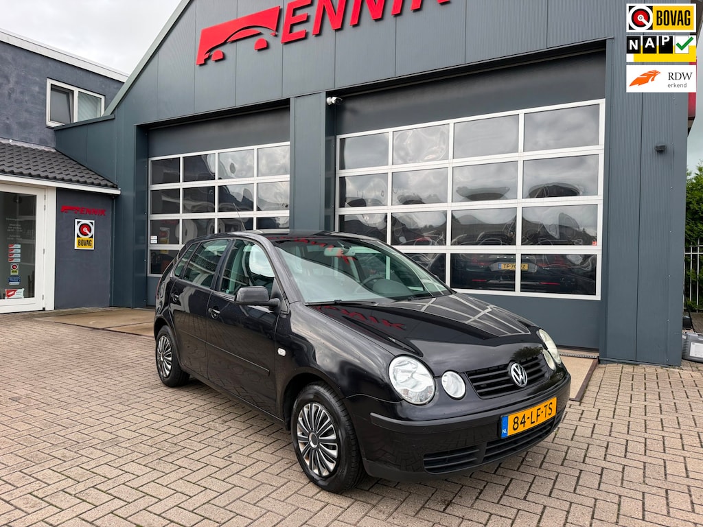Volkswagen Polo 1.4-16V Comfortline / Cruise / Airco / Trekhaak / Nieuwe APK / NL Auto met NAP