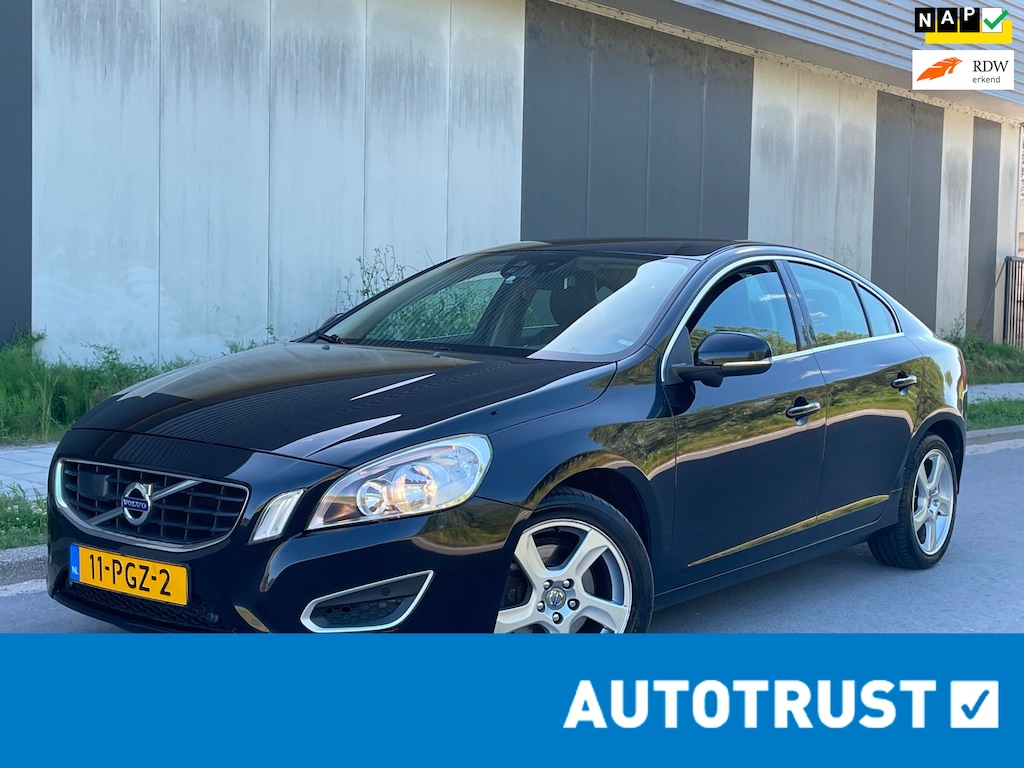 Volvo S60 1.6 T4 Automaat 100% Dealer onderhouden