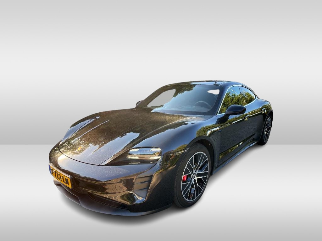 Porsche Taycan 4S Performance 84 kWh / Panoramadak / 360Camera / Head-up / Achterasbesturing / Passenger Display / Luchtvering / 20'' / Keyless / Sportdesign+Chrono / Ventilatie+Massage / Bose / Dodehoek / DAB / Cruise Control