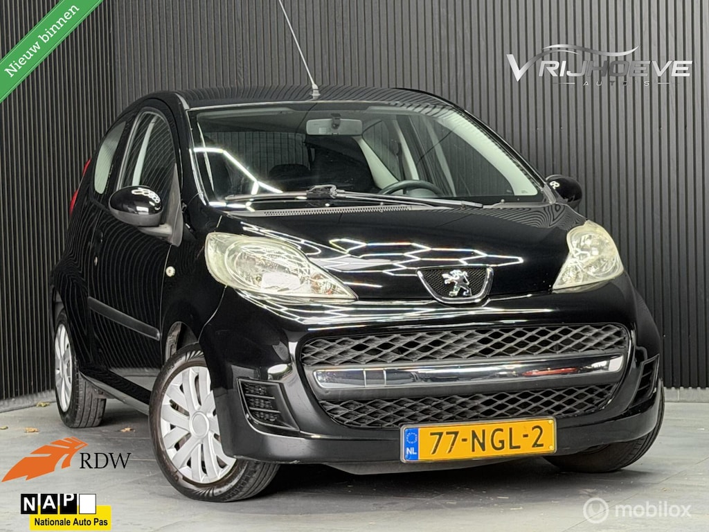 Peugeot 107 1.0-12V Urban Move|NAP|APK|AIRCO|ELEKRAMEN