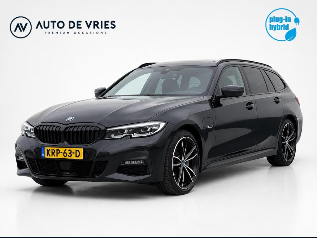 BMW 3-Serie Touring 330e M-Sport High Executive | Panoramadak | Drive Assist Prof | Head up | Trekhaak
