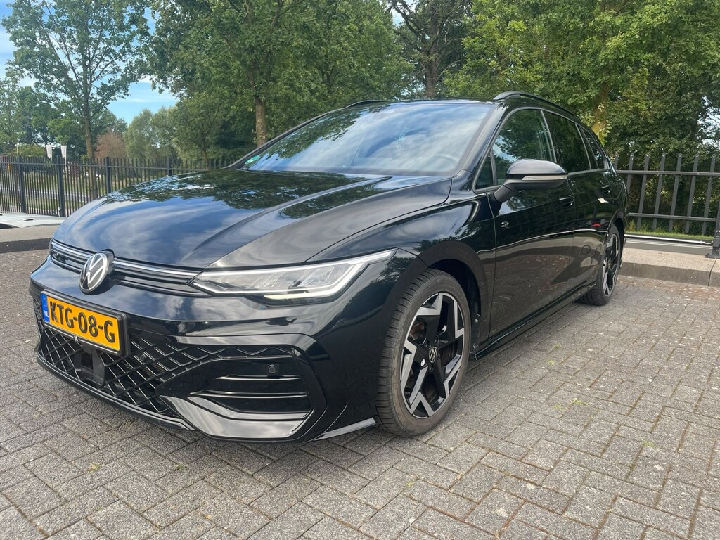 Volkswagen Golf Variant 1.5 TSI R-Line | Camera | Carplay | Leder | PDC | Stoelverw. | ACC | Climate