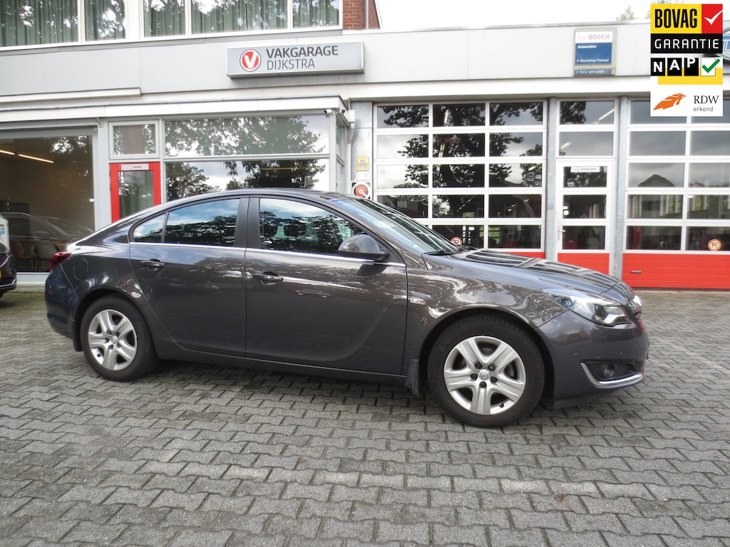 Opel Insignia 1.6 T Edition