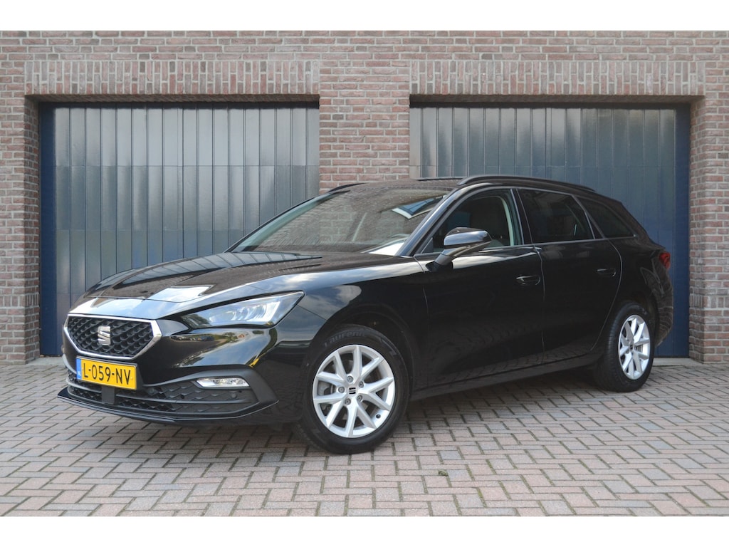 SEAT Leon Sportstourer 1.0 TSI Style Business Intense | Trekhaak | Camera | Virtual Cockpit | Carplay/Android Auto