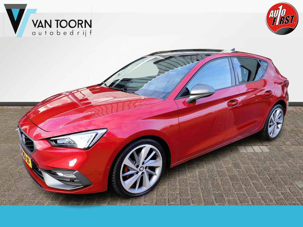 SEAT Leon 1.5 eTSI FR Business Intense automaat. panoramadak, wegklapbare trekhaak