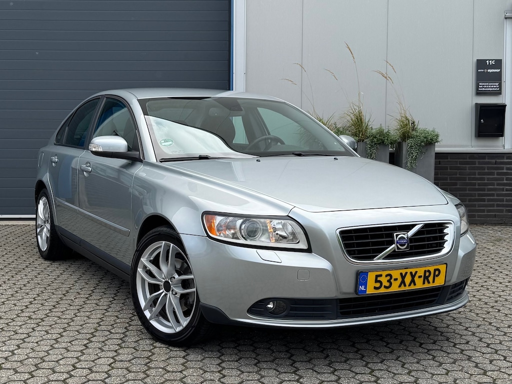 Volvo S40 1.8 Edition I Climate | Parkeersensor | Trekhaak | 17" | APK | Airco