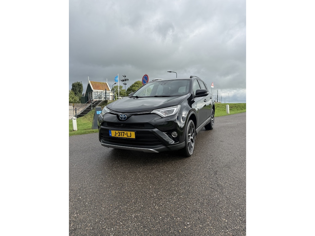 Toyota RAV4 2.5 Hybrid AWD Dynamic bj2018/achteruitrijcamera/elektrische kofferklep