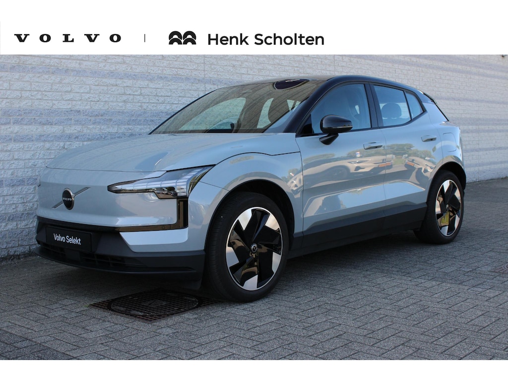 Volvo EX30 Single Motor Extended Range Plus 69 kWh | Achteropkomend verkeer waarschuwing | Apple Carplay & Android Auto | Autonomous Emergency Braking | Bluetooth telefoonvoorbereiding | Stoelverwarming | Cruise control adaptief met Stop&Go en stuurhulp | Dodehoekdetectie met correctie | Electronic climate controle | Rijstrooksensor met correctie