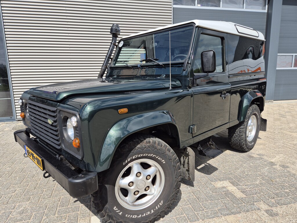 Land Rover Defender 2.5 Td5 90" Hard Top zeer nette auto MARGE 3 pers 3500kg trekhaak