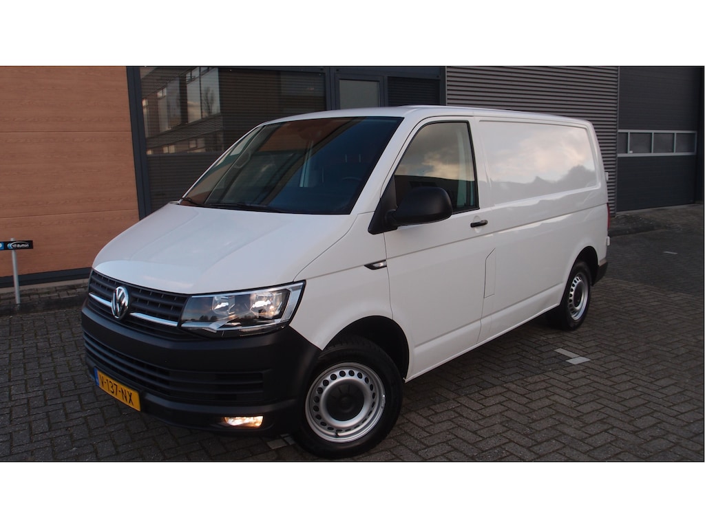 Volkswagen Transporter 2.0 TDI 150 pk automaat kasteninrichting Highline