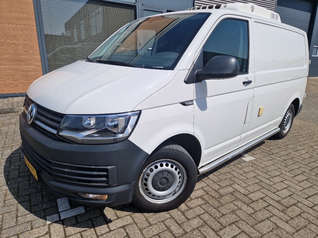 Volkswagen Transporter 2.0 TDI dag nacht koeling stekker airco cruise 220v trekhaak Highline nieuwe motor euro6 koelwagen