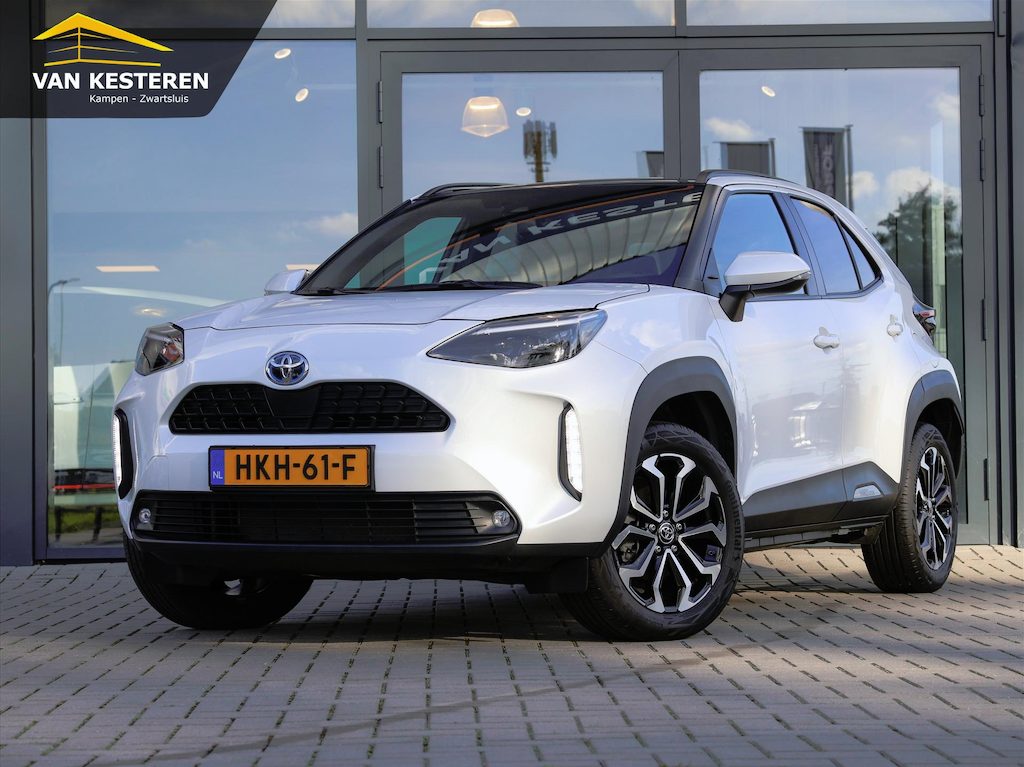 Toyota Yaris Cross 1.5 VVT-I Hybrid 116pk CVT Dynamic | Pano | Nav | Cam | Stoel + Stuurverw. | El. Achterklep|