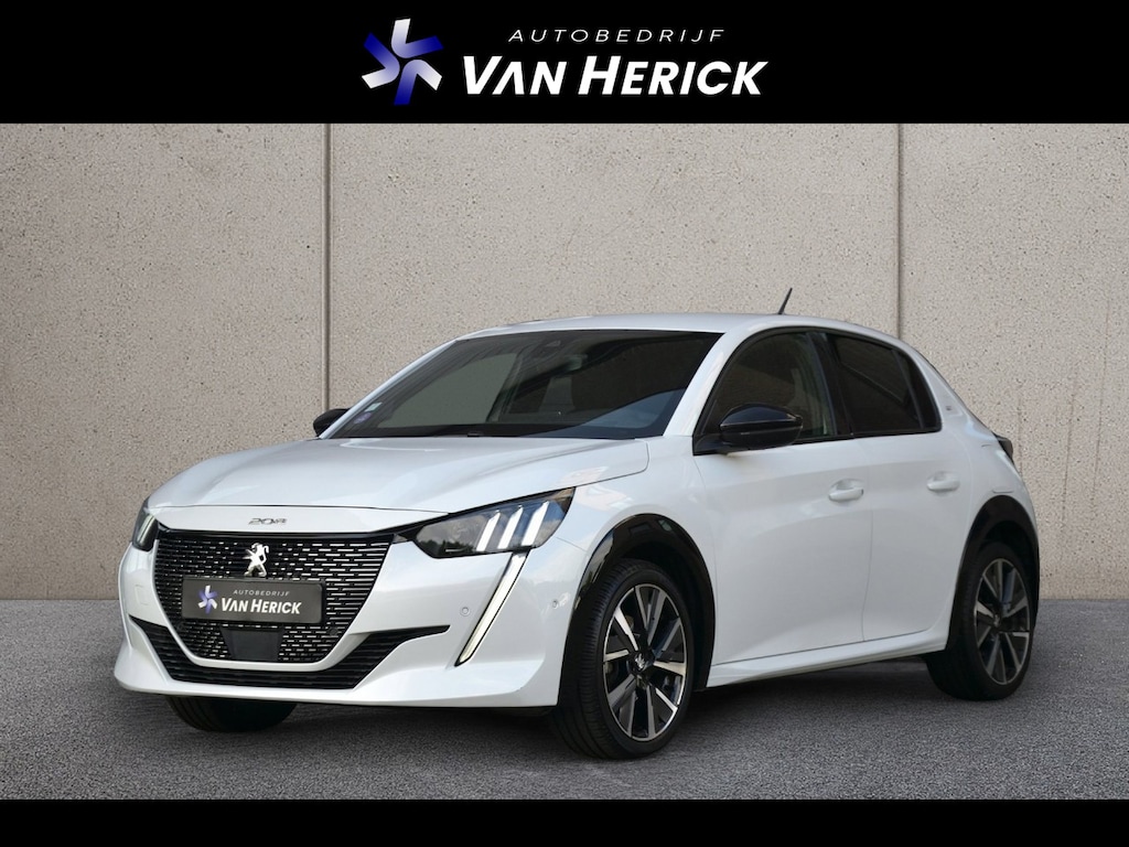Peugeot 208 1.2 PureTech GT 130PK Automaat | Navigatie | Stoelverwarming | Achteruitrijcamera