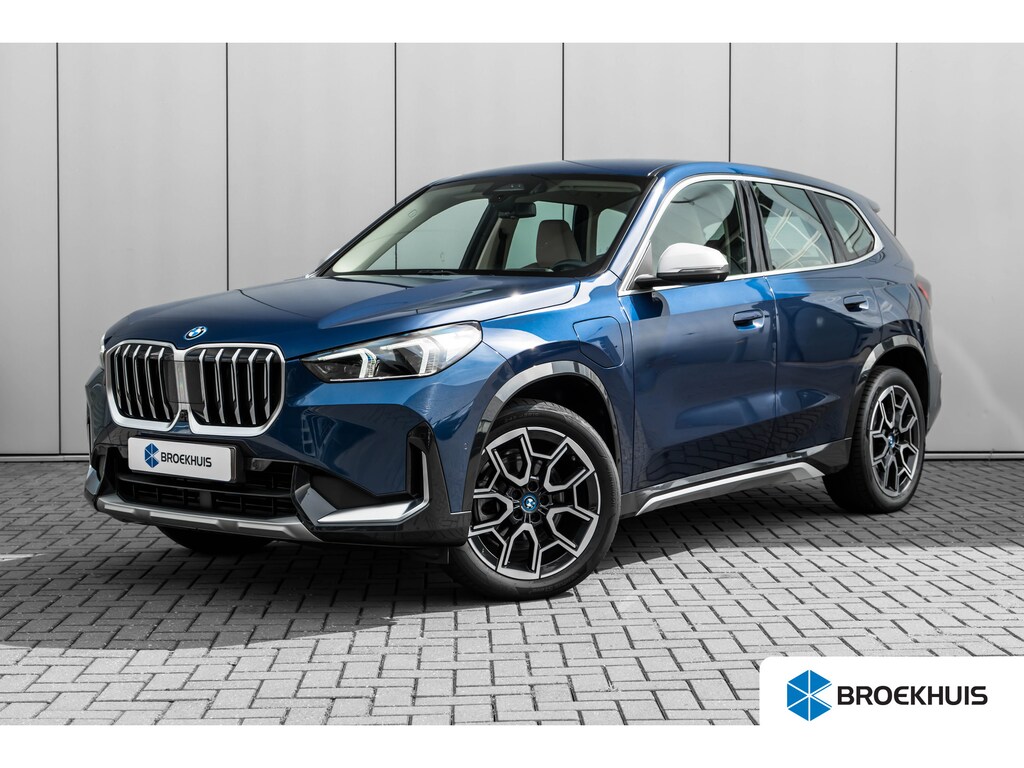 BMW X1 xDrive25e 245PK AUTO 245PK | Head-up Display | 360 Camera | App connect | Keyless | Climate control Cruise control | Navi | DAB | LED | 19"LMV