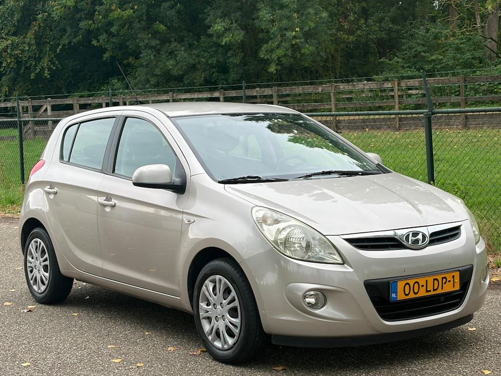 Hyundai i20 1.2i DynamicVersion /Airco/5-Deurs/