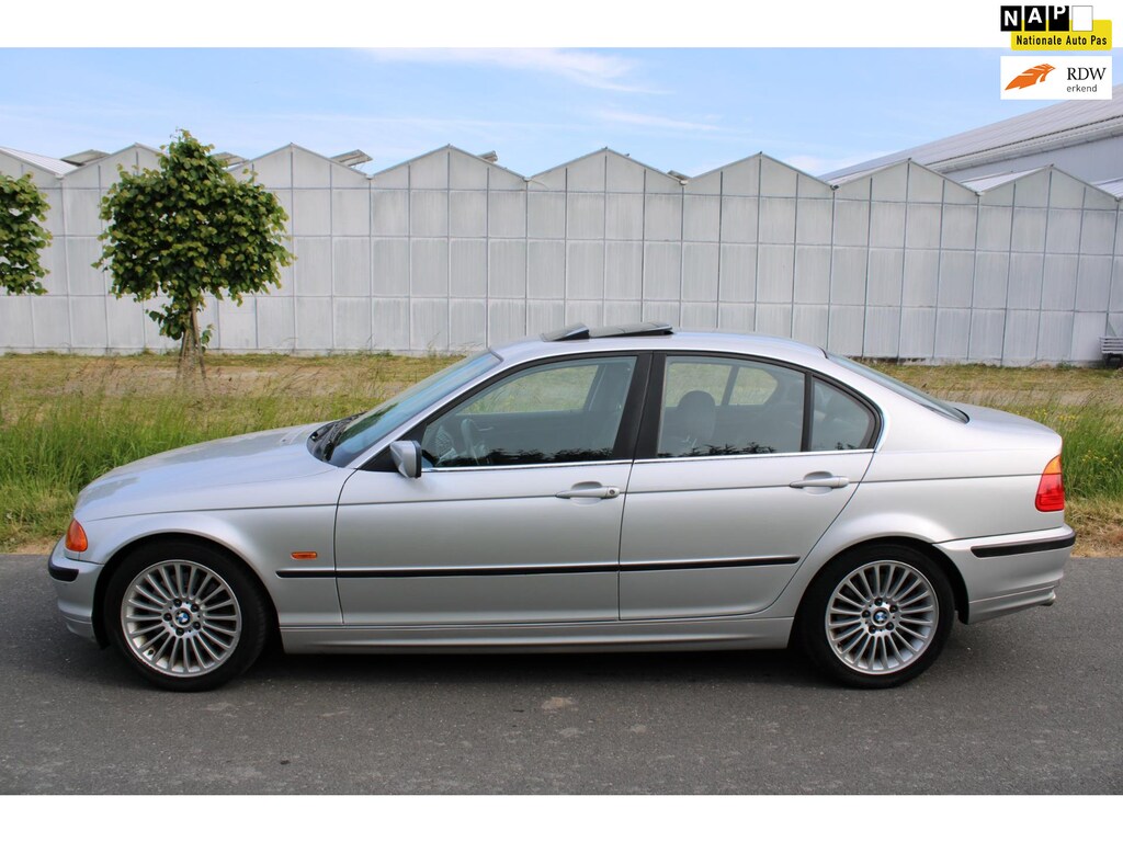 BMW 3-Serie 330I Automaat Youngtimer