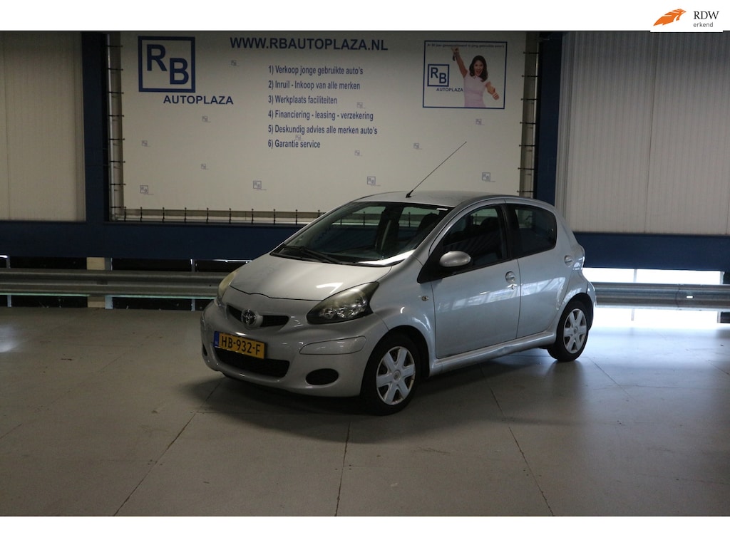 Toyota Aygo 1.0-12V Cool / AC / NW APK / RIJKLAAR PRIJS ! ! !