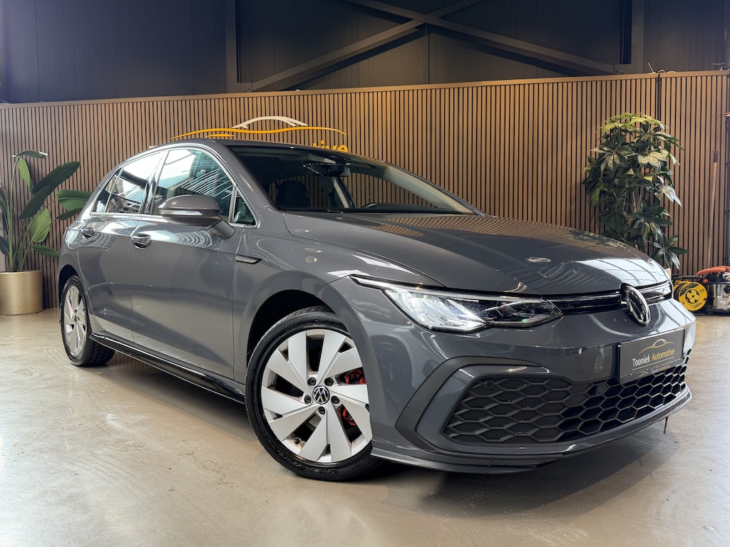 Volkswagen Golf 2.0 TDI Style AUTOMAAT | STOELVERWARMING |