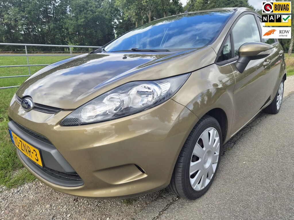 Ford Fiesta 1.25 Champion perfect onderhouden! Zeer nette wagen en pas 67.381km gereden!