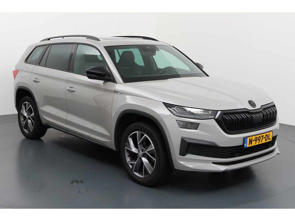 Skoda Kodiaq 1.5 TSI Sportline Business – stijlvolle allrounder met panoramische luxe