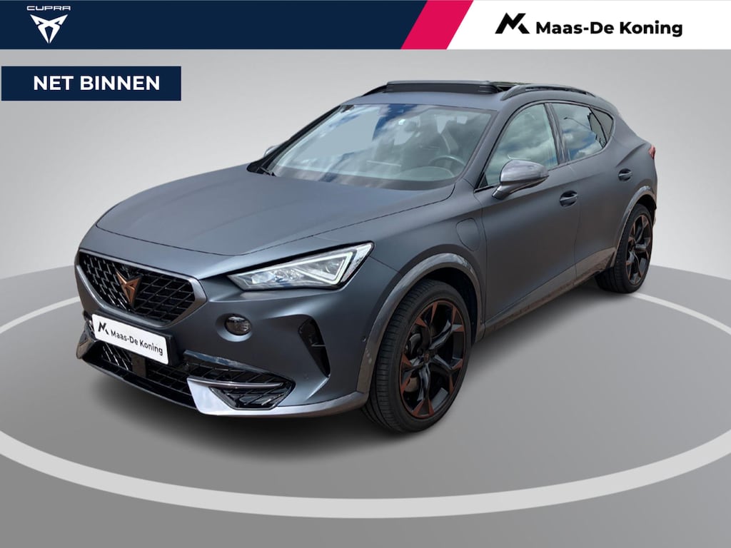 CUPRA Formentor 1.4 e-Hybrid/245PK VZ Panoramadak ·  Navigatie · 360°Camera + Parkeersensoren ·