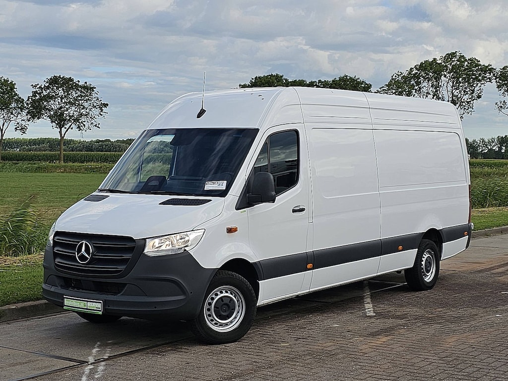 Mercedes-Benz Sprinter 317 1.9 CDI L3H2 Pro Cruise Control, Tacho, Airco, Pdc, Navi, Camera, Lane-assist, Stoelverwarming, Mbux10, Euro6, 170 PK
