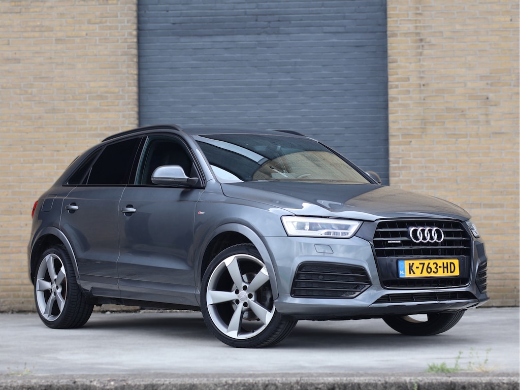 Audi Q3 2.0 TFSI quattro S line Automaat | 20" Audi Sport | Alcantara | Camera | Haak |