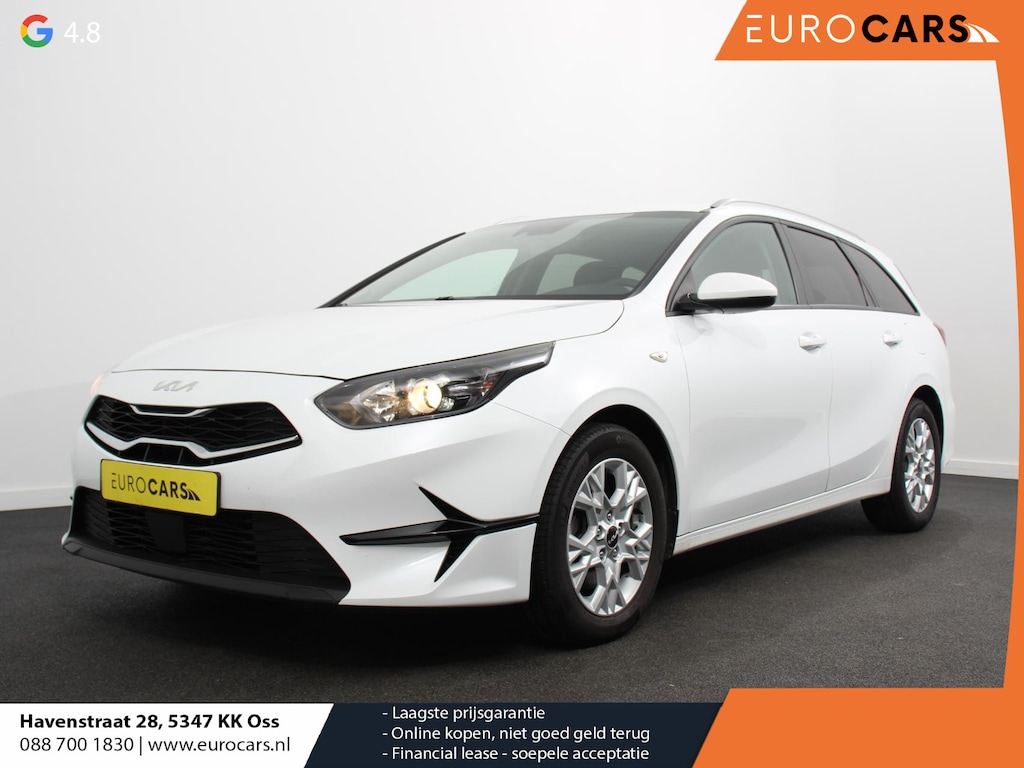 Kia Ceed Sportswagon 1.5 T-GDi 160pk Automaat DynamicLine Climate control Adaptieve cruise control Stuurverwarming Stoelverwarming Navigatie Apple Carplay/ Android Auto Lichtmetalen velgen Achteruitrijcamera