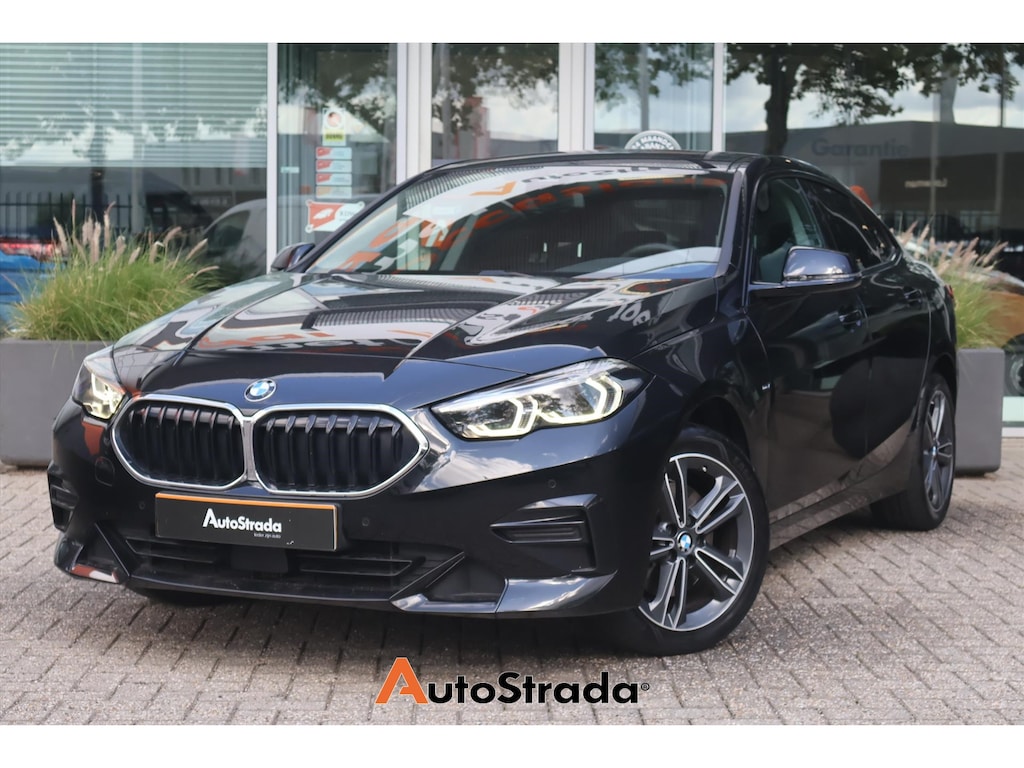BMW 2-serie Gran Coupé (f44) 218i SportLine | Sfeer | Camera | LED | Stoelverwarming |