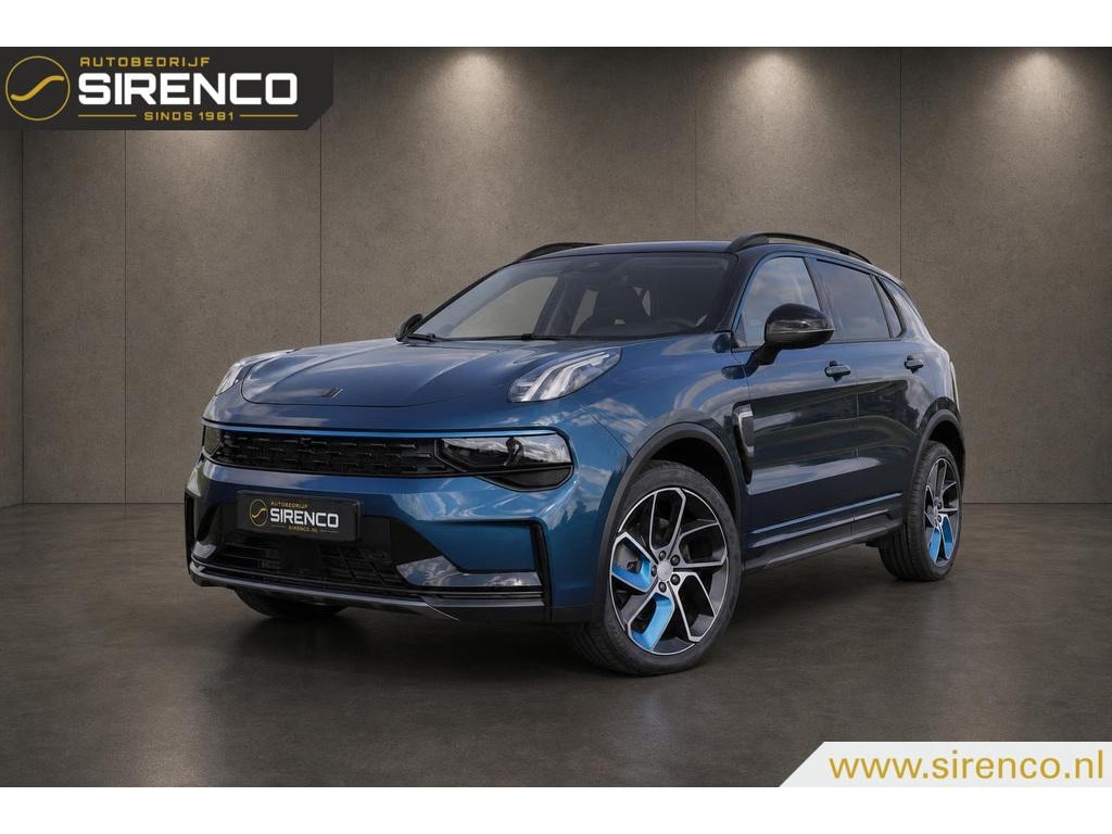 Lynk & Co 01 1.5| plug-in | 360 camera met 3d view | panoramadak | phev | stoelverwarming |
