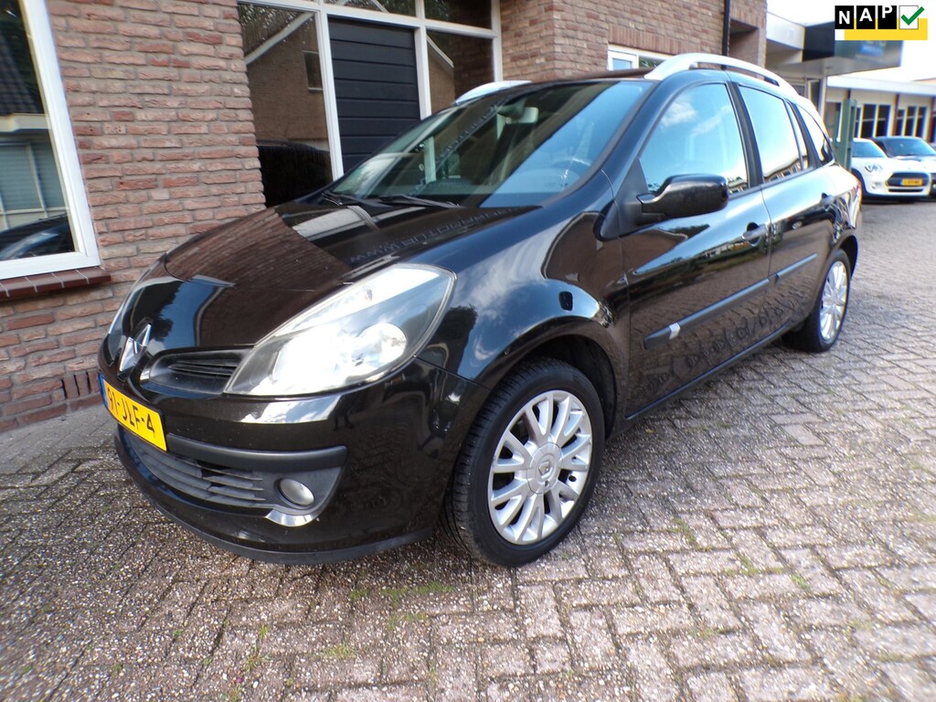 Renault Clio Estate 1.6-16V Dynamique Automaat / Airco