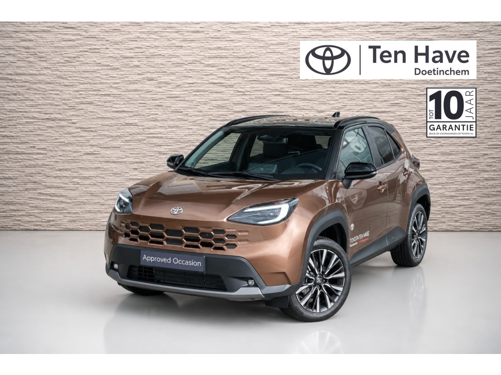 Toyota Yaris Cross 1.5 Hybrid 130 Executive Automaat | Premium Pack | Combimeter, 10” Head-up Display (HUD) | JBL® Premium Sound System met 8 speakers | LED Matrix koplampen met Adaptive High Beam System (AHS) en automa