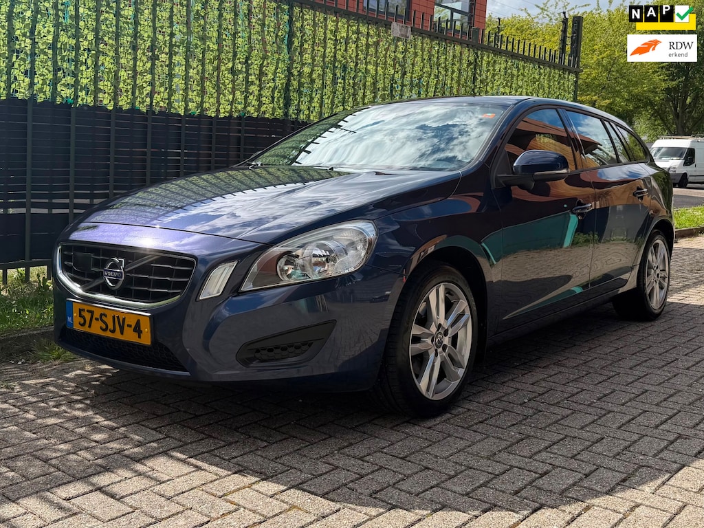 Volvo V60 1.6 T4 Kinetic 2011 blauw AUTOMAAT|TREKHAAK|NAP