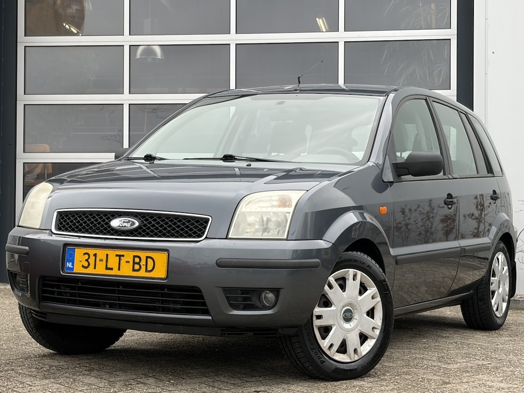 Ford Fusion 1.6-16V Luxury 100pk | Airco | Centrale vergrendeling | Elektrische ramen voor | Verwarmde voorruit | Trekhaak | Rijdt perfect!