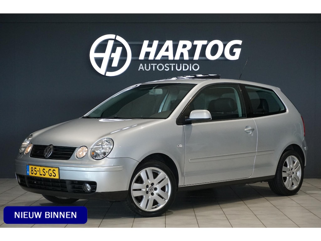Volkswagen Polo 1.4-16V Highline Automaat + PANO / LEDER / CLIMATE CONTROL / PDC / STOELVERWARMING