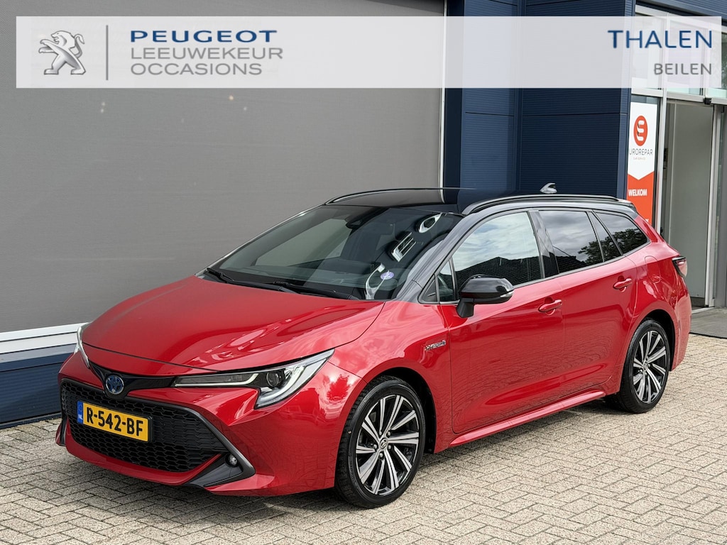 Toyota Corolla Touring Sports 1.8 Hybrid Dynamic | Hybride Automaat | Electrische Achterklep | Stoel & Stuurverwarming | LED Verlichting | Navigatie via telefoon | Draadloze telefoonlader | Climate Control | Cruise Control | Lichtmetalen velgen |