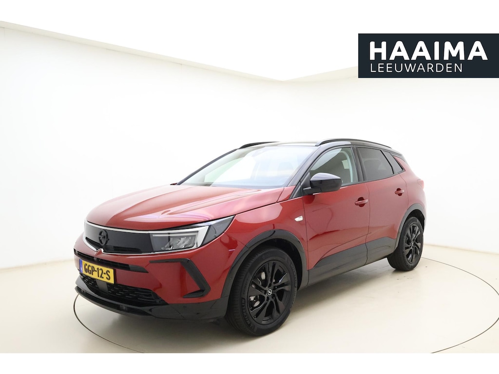 Opel Grandland 1.2 Turbo GS Automaat | Stoel & Stuurverwarming | Camera | Navigatie via Carplay | Zwart dak | Dakrails | Keyless | Voorruitverwarming