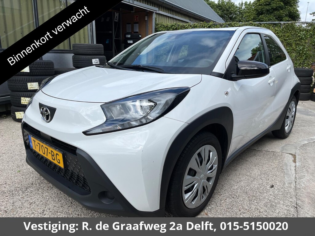 Toyota Aygo X 1.0 VVT-i MT Play | SLECHTS 5.200 KM! | Apple Carplay & AndroidAUTO | Camera | 1e eigenaar |