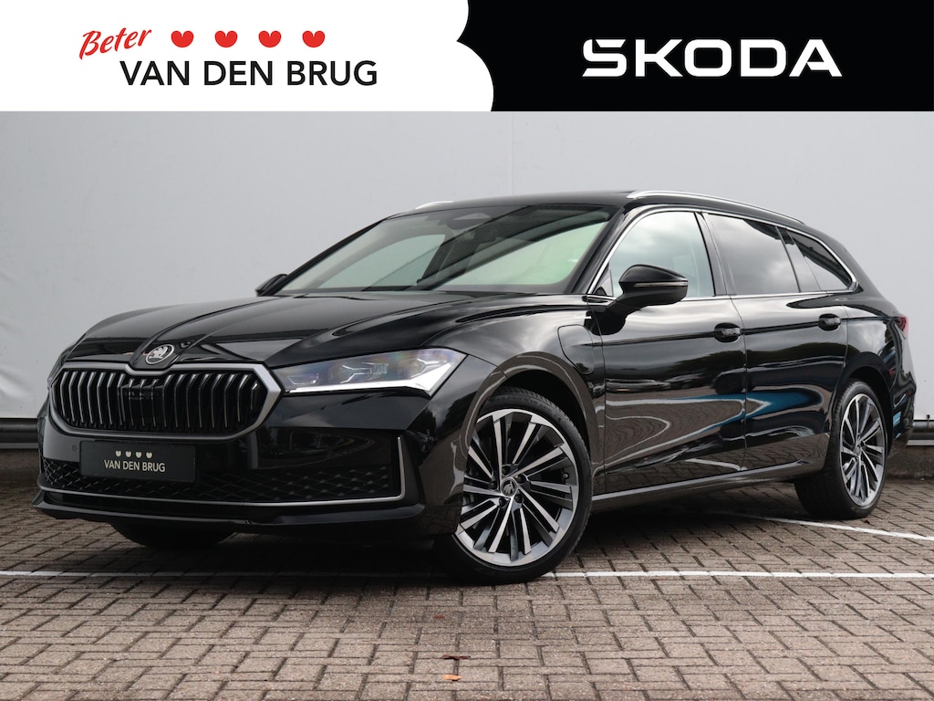 Skoda Superb Laurin & Klement 1.5 TSI MHEV | Trekhaak | Panoramadak | Stoelkoeling/Verwarming | Massage | Canton | Dodehoek Detectie | LMV