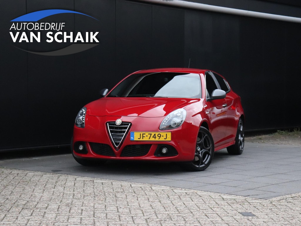 Alfa Romeo Giulietta 1.4 T Exclusive | AUT. | LEDER/ALCANTARA | PDC | NAVI | CRUISE |