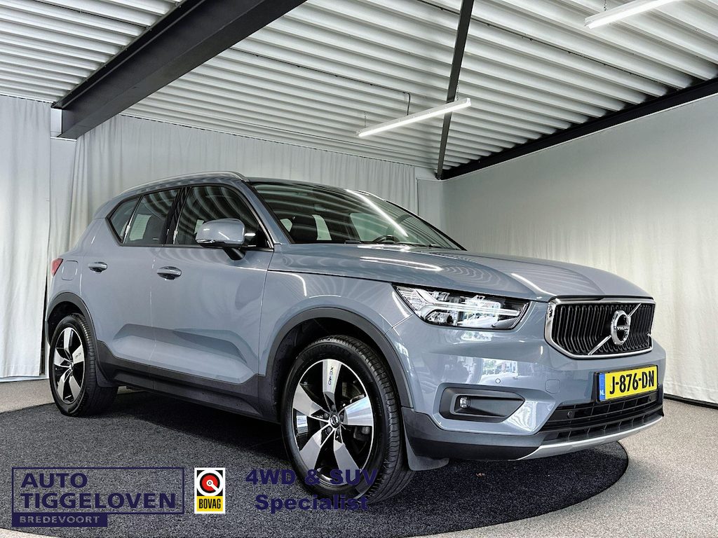 Volvo XC40 2.0 T4 Momentum Pro Automaat | Trekhaak | Achteruitrijcamera