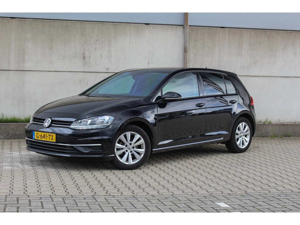Volkswagen Golf 1.0 TSI Comfortline Business - automaat - ACC - NAV - Stoelverwarming