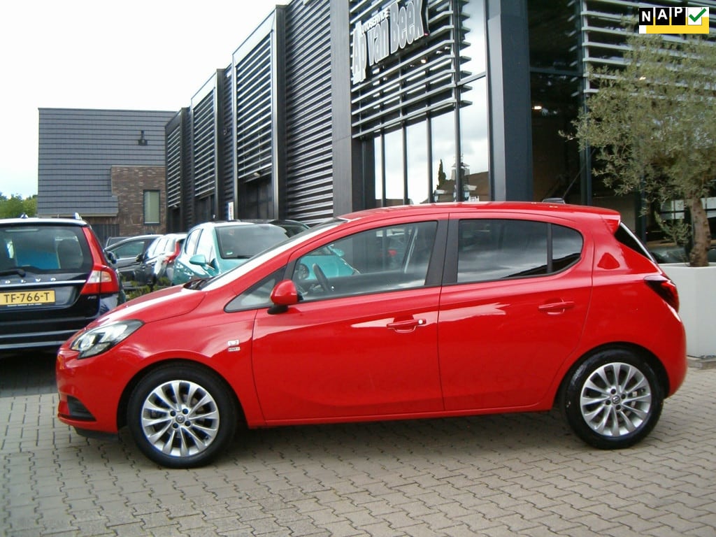 Opel Corsa 1.4 120 Jaar Edition + Camera