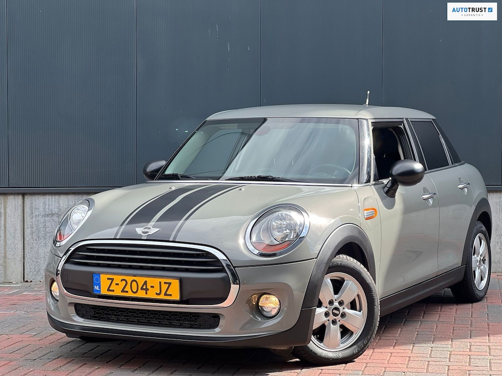 MINI One 5-Deurs 1.5 Salt * Navi * Cruise * Led * Climate * Start & Stop *