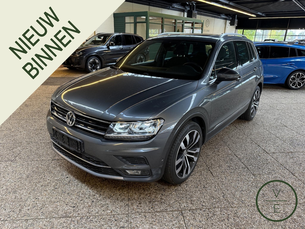 Volkswagen Tiguan 1.5 TSI ACT Highline | 52.000KM !! | Pano | Trekhaak | Camera | Virtual |