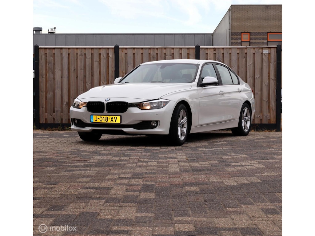 BMW 3-Serie 316i High Executive